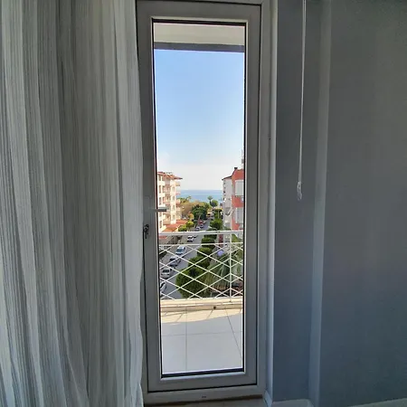 Yasemin Sea View Apartmán *
