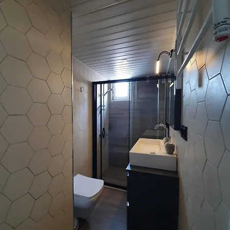 Yasemin Sea View Apartmán *